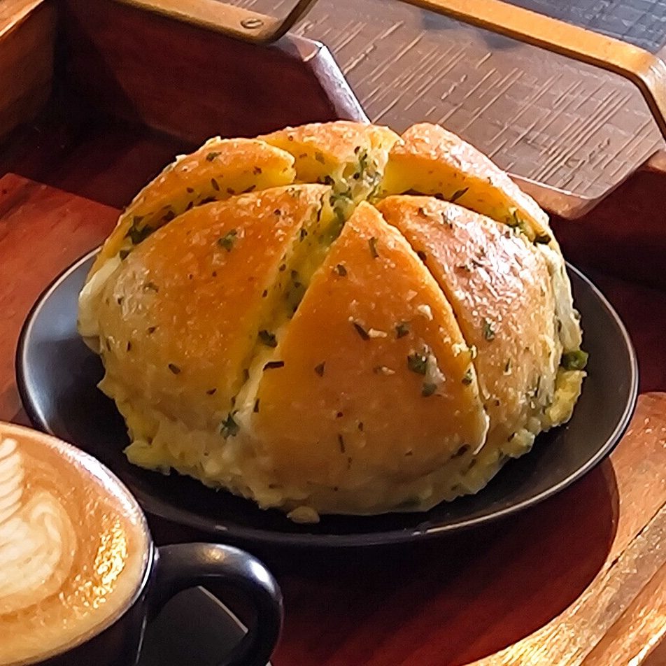 Korean Cream Cheese Garlic Bun